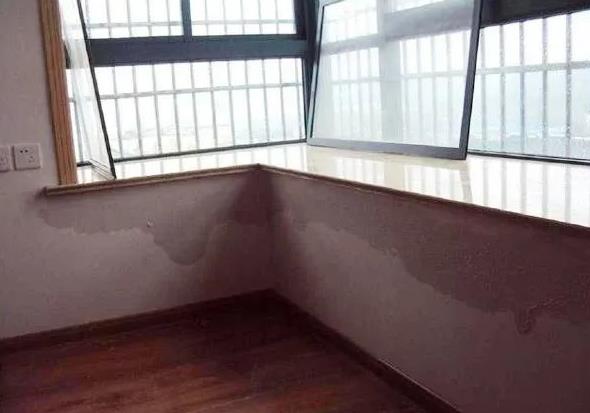 陽臺防水怎么做,陽臺防水材料哪種好,飄窗漏水怎么處理,聚合物防水材料,朗凱奇防水材料怎么樣,朗凱奇防水,防水涂料廠家